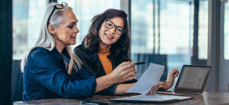 woman explaining the business life cycle to a colleague